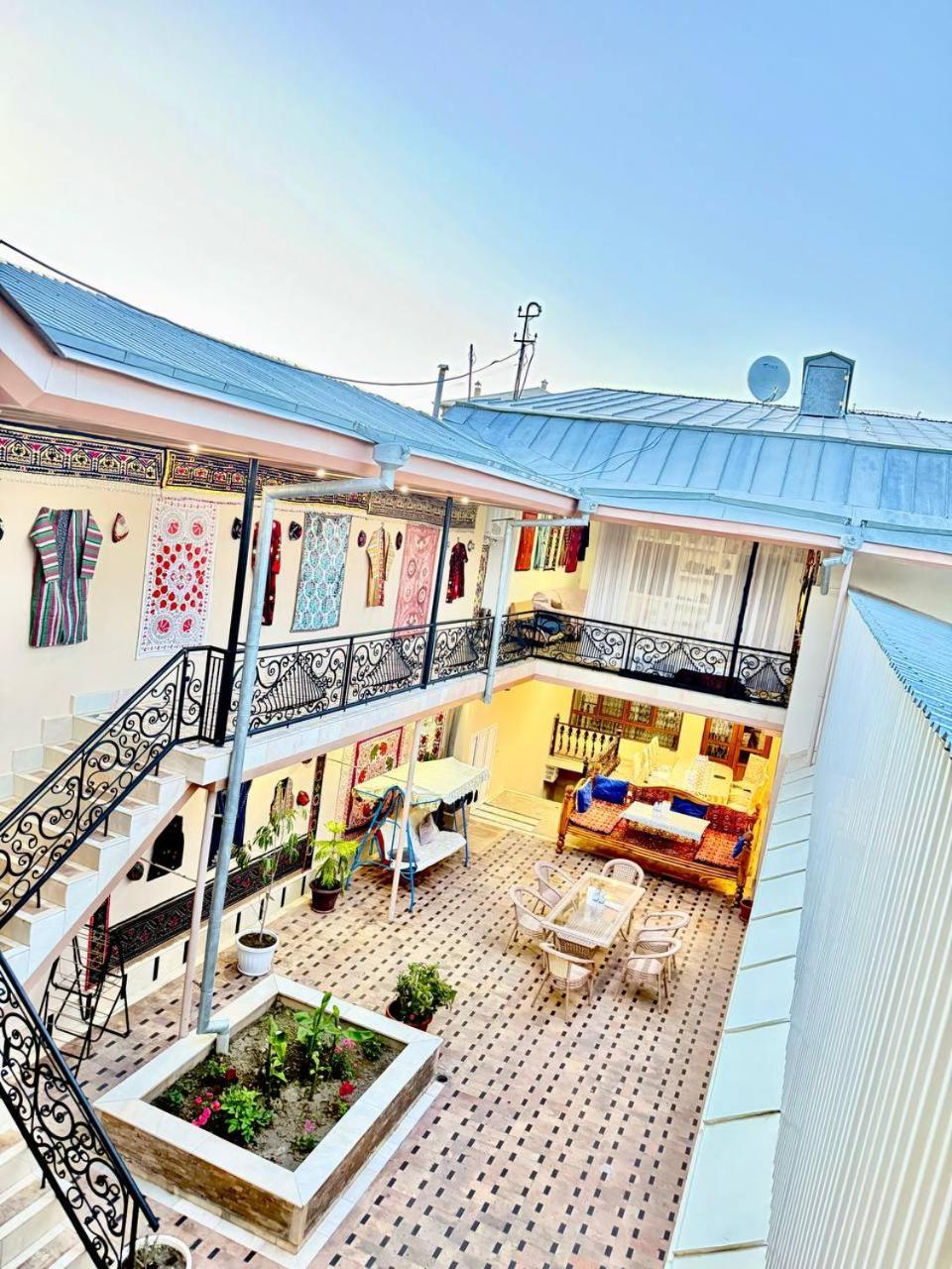 ホテル Yusuf Gold House サマルカンド エクステリア 写真